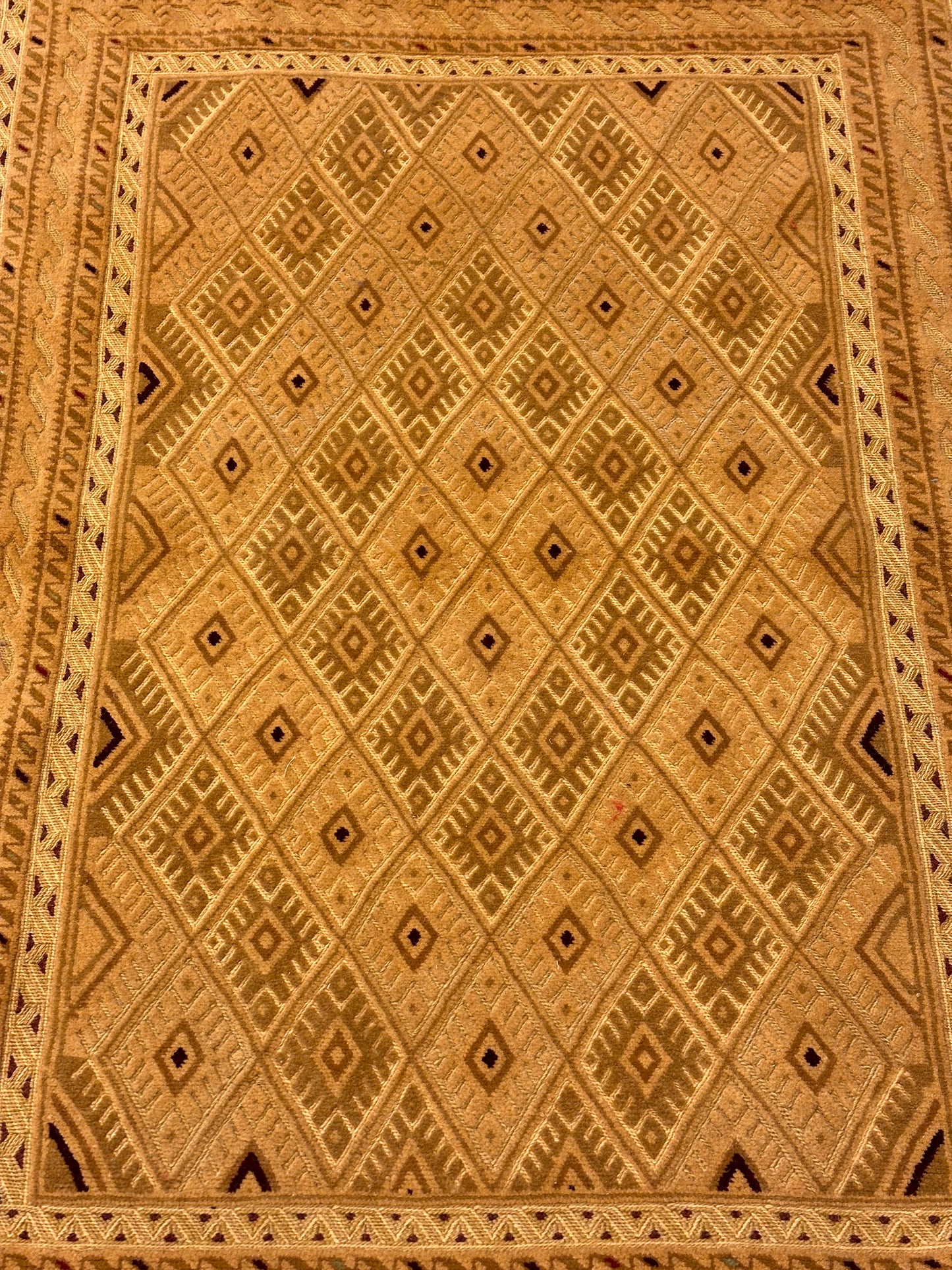 2.5x4 FT Diamond Wool Rug ArtAsiaHandicrafts