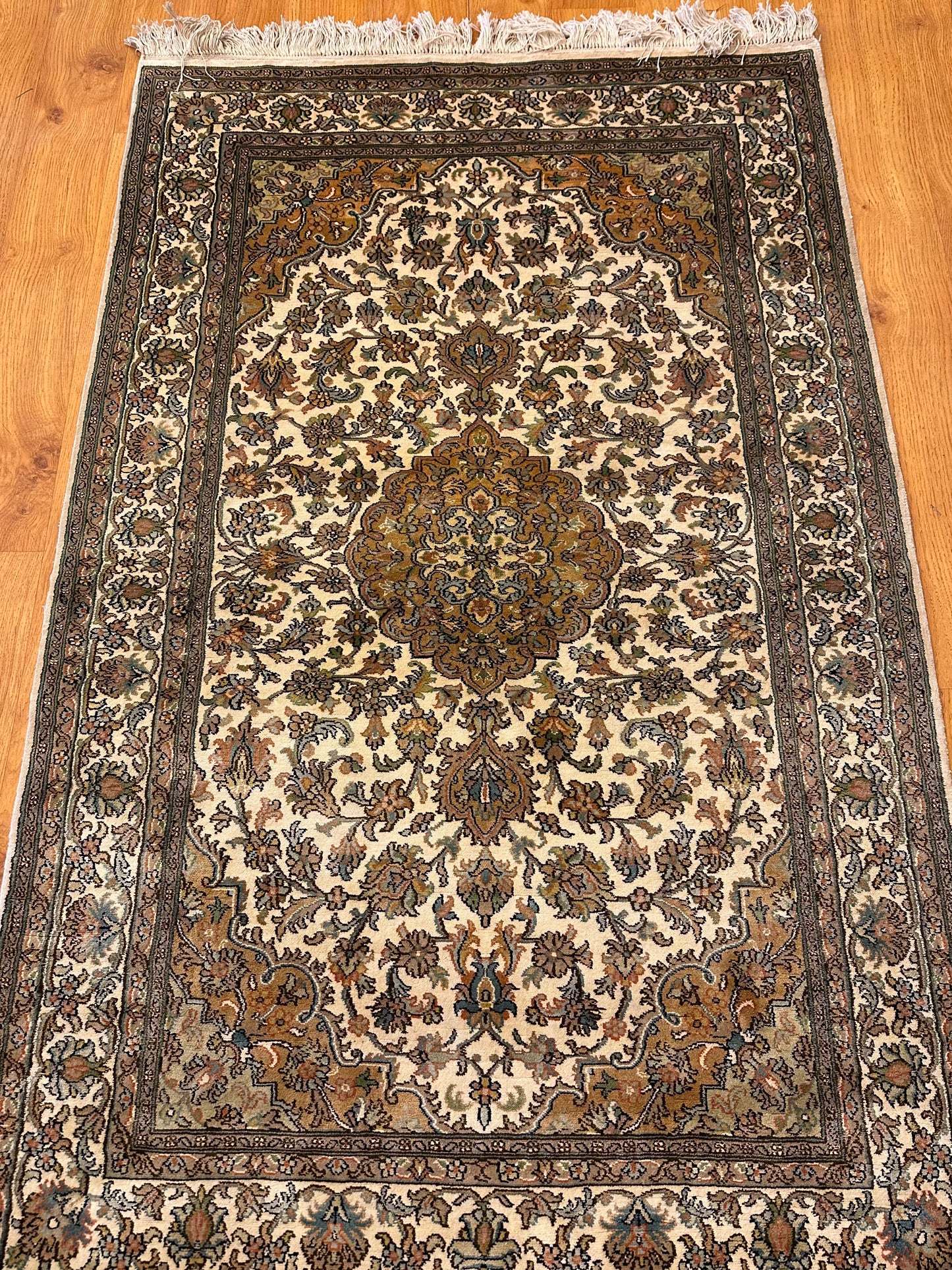 2.5x4 Ft Kashan Silk Carpet ArtAsiaHandicrafts