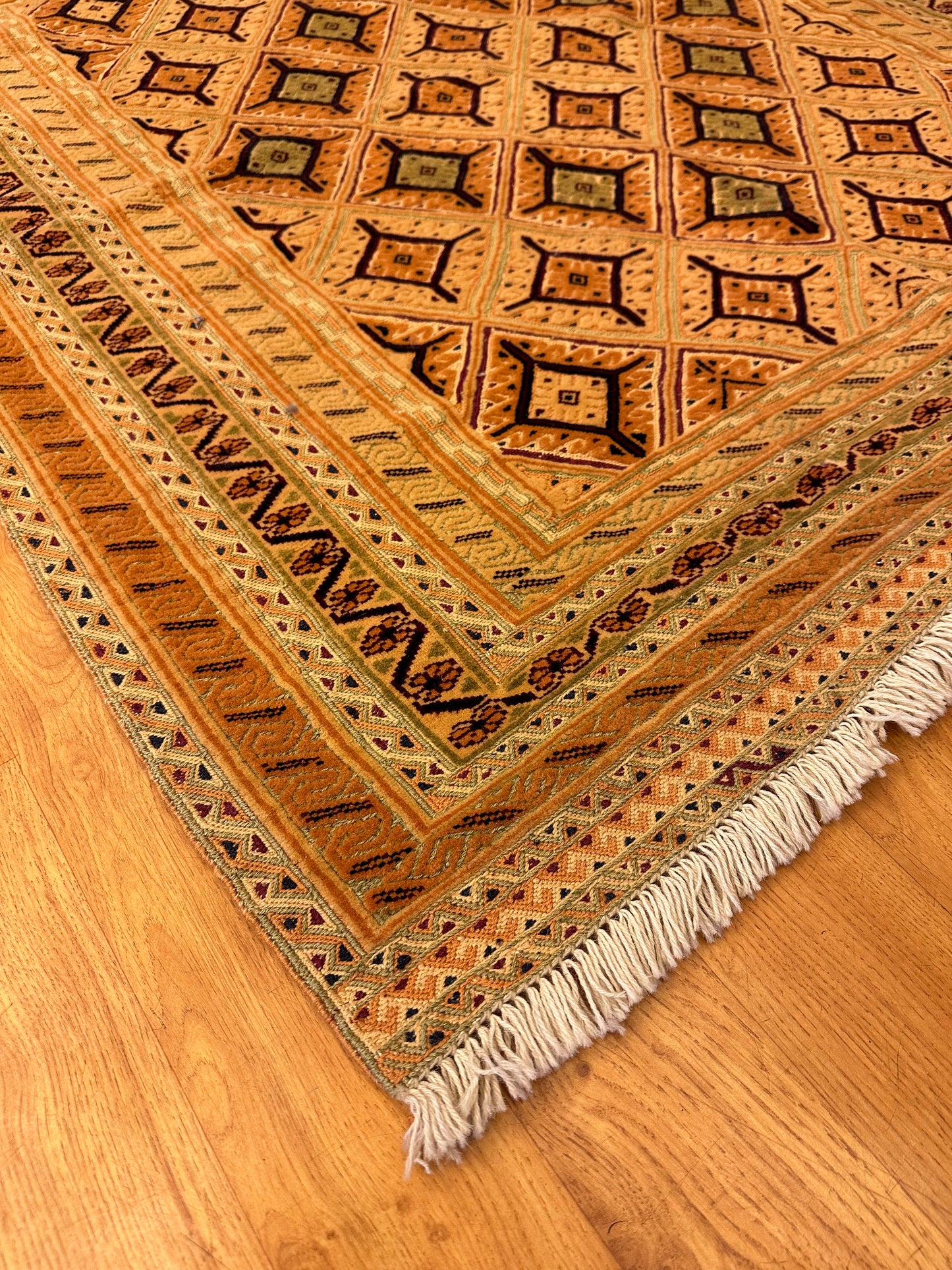 4x4 FT Mountain Wool Carpet ArtAsiaHandicrafts