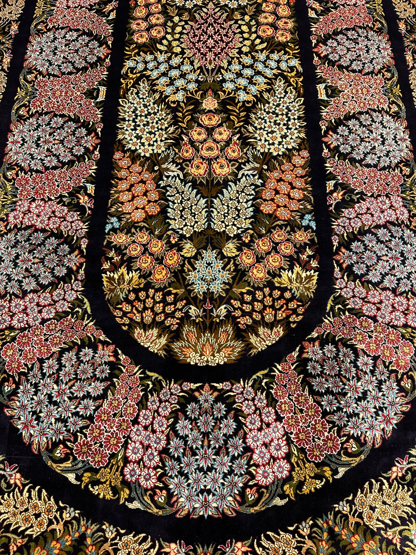 6x9 FT Florals Silk Carpet ArtAsiaHandicrafts