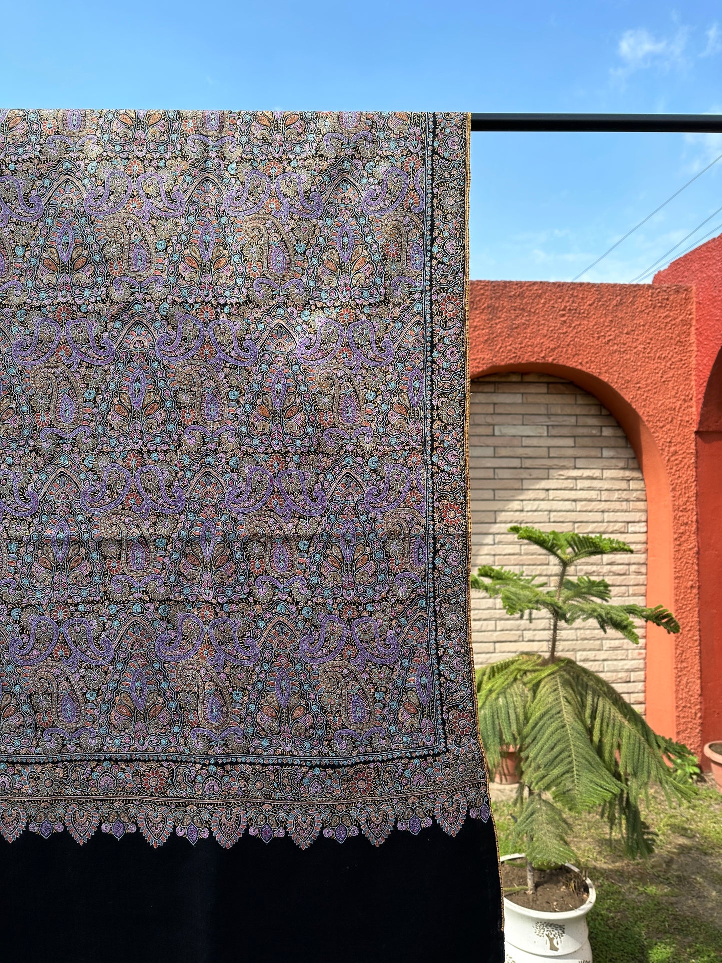 Black Sozni Pashmina Shawl ArtAsiaHandicrafts