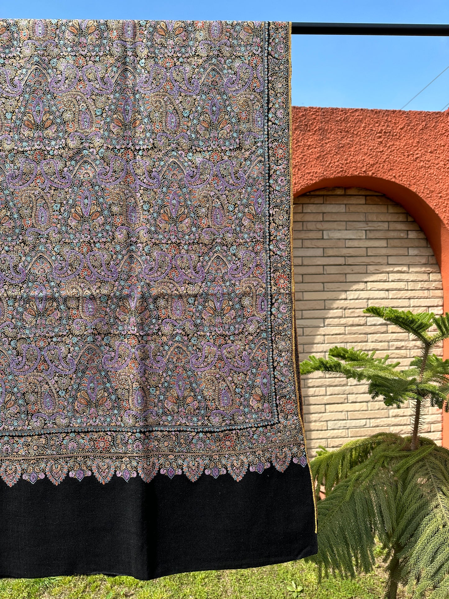 Black Sozni Pashmina Shawl ArtAsiaHandicrafts