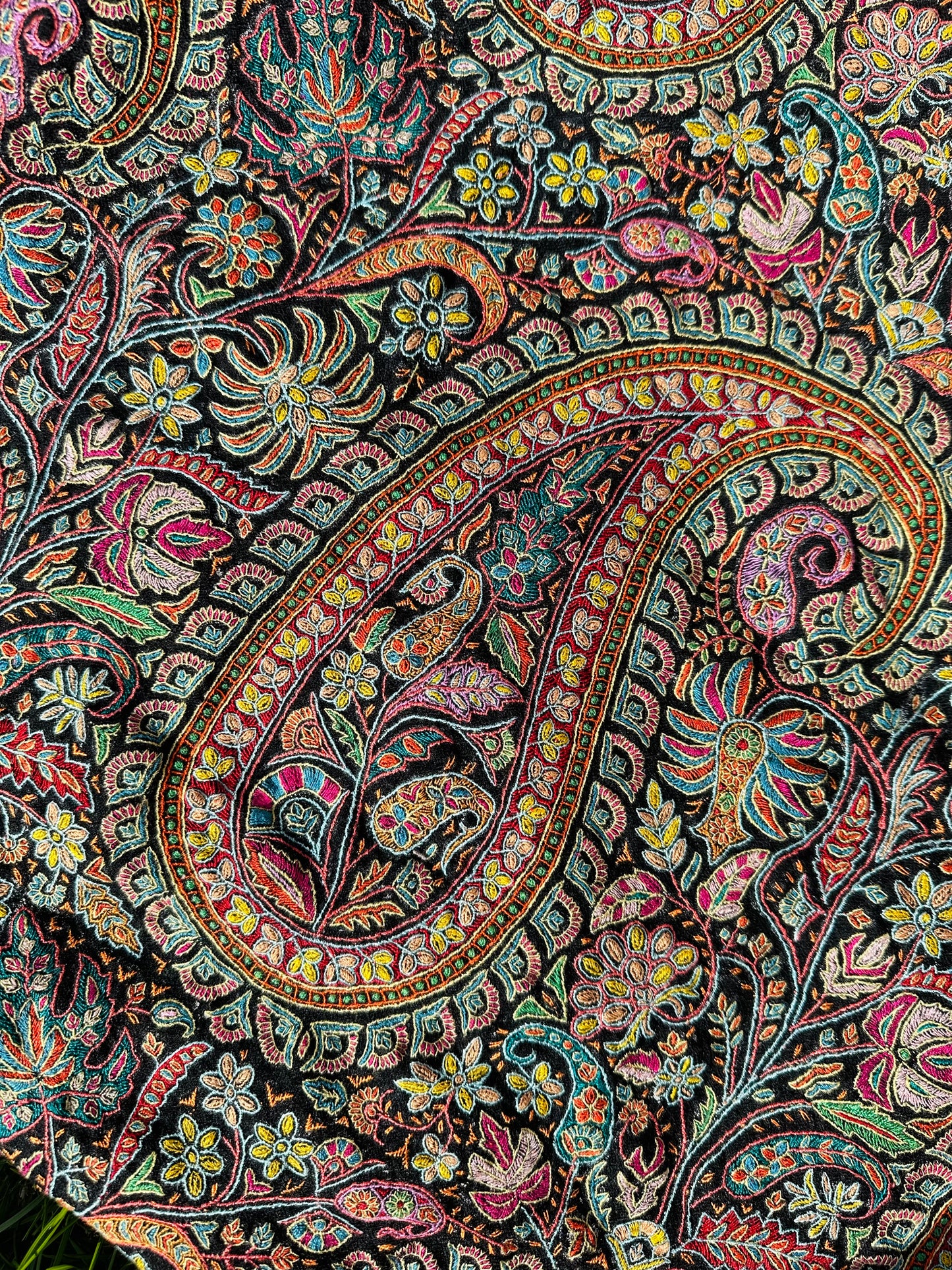 Black Sozni Pashmina Shawl ArtAsiaHandicrafts