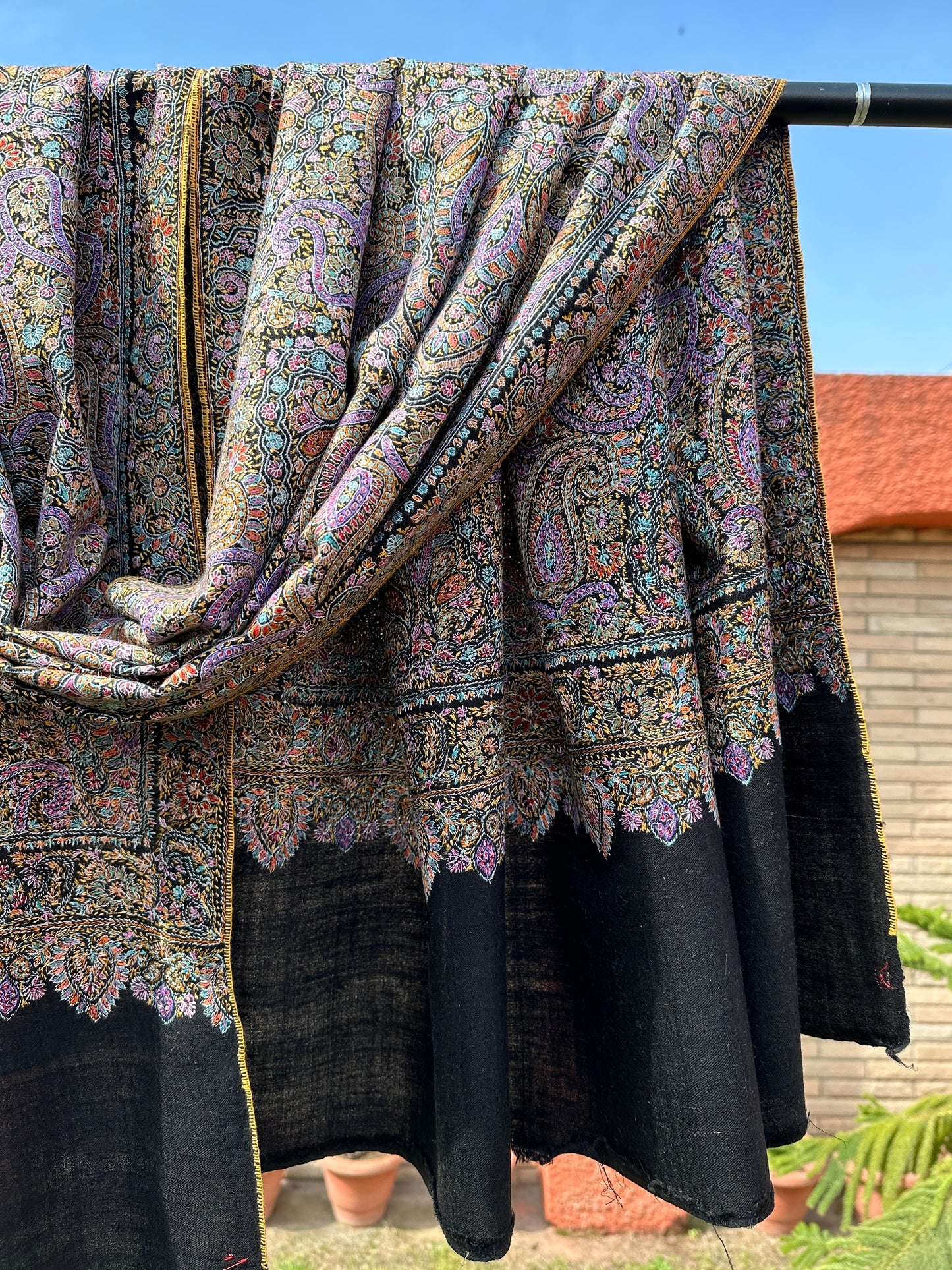 Black Sozni Pashmina Shawl ArtAsiaHandicrafts