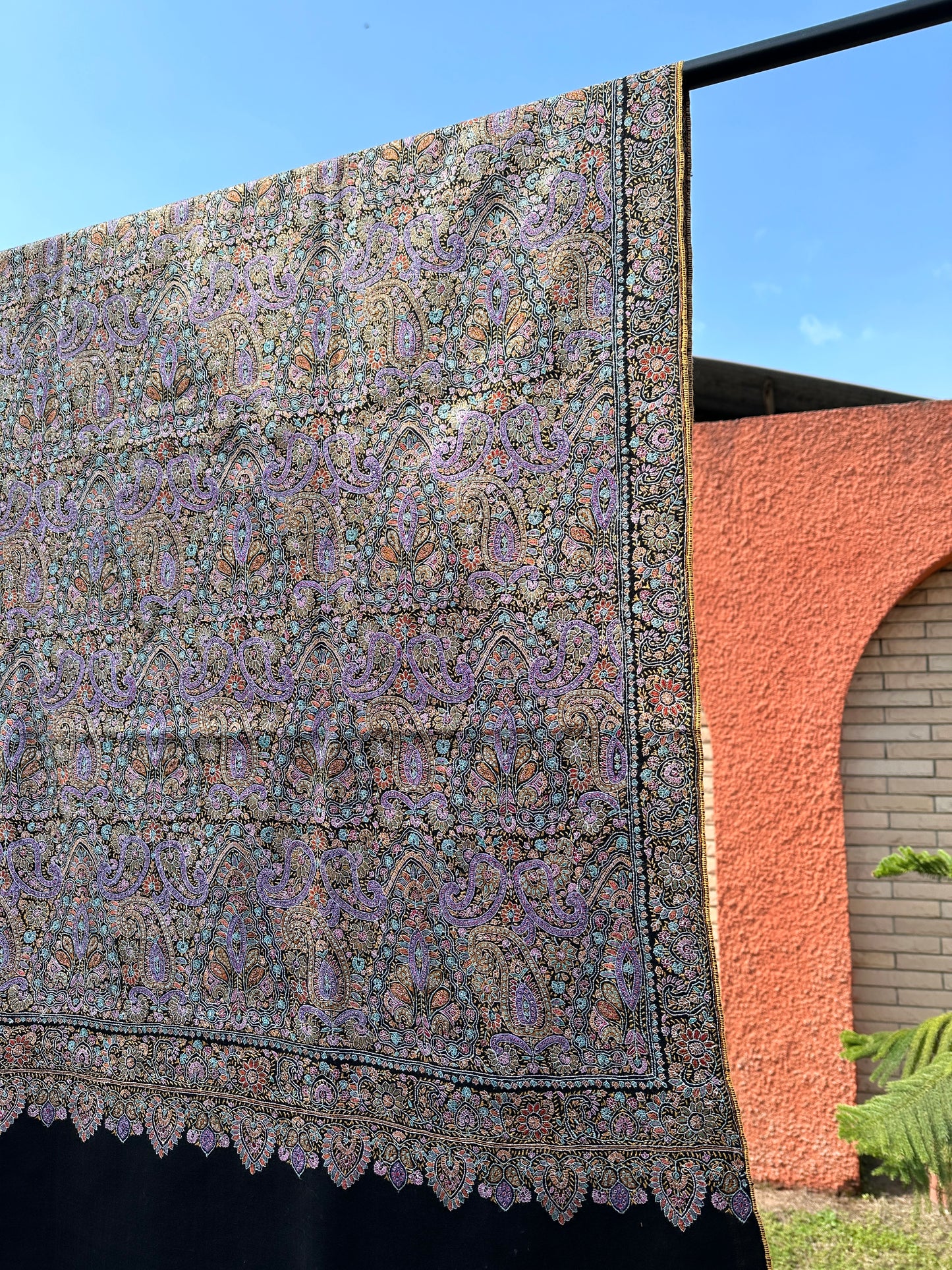 Black Sozni Pashmina Shawl ArtAsiaHandicrafts