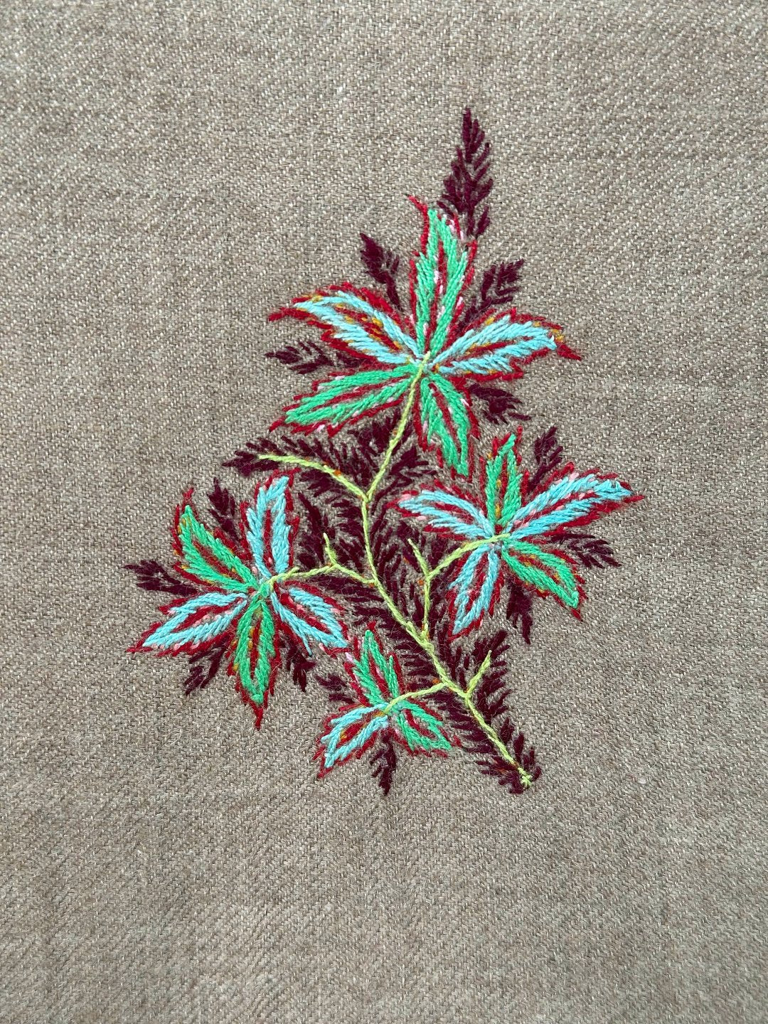 Aksi Dorukha Shawl