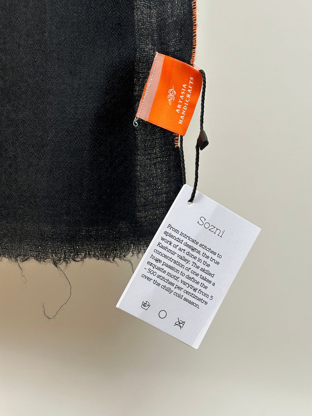 Black Dahaari Sozni Scarf
