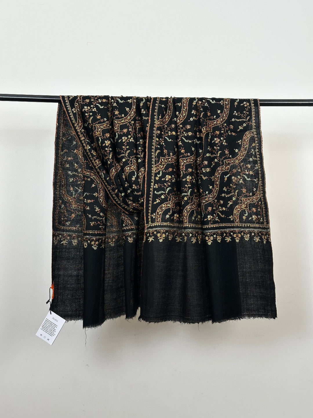 Black Dahaari Sozni Scarf
