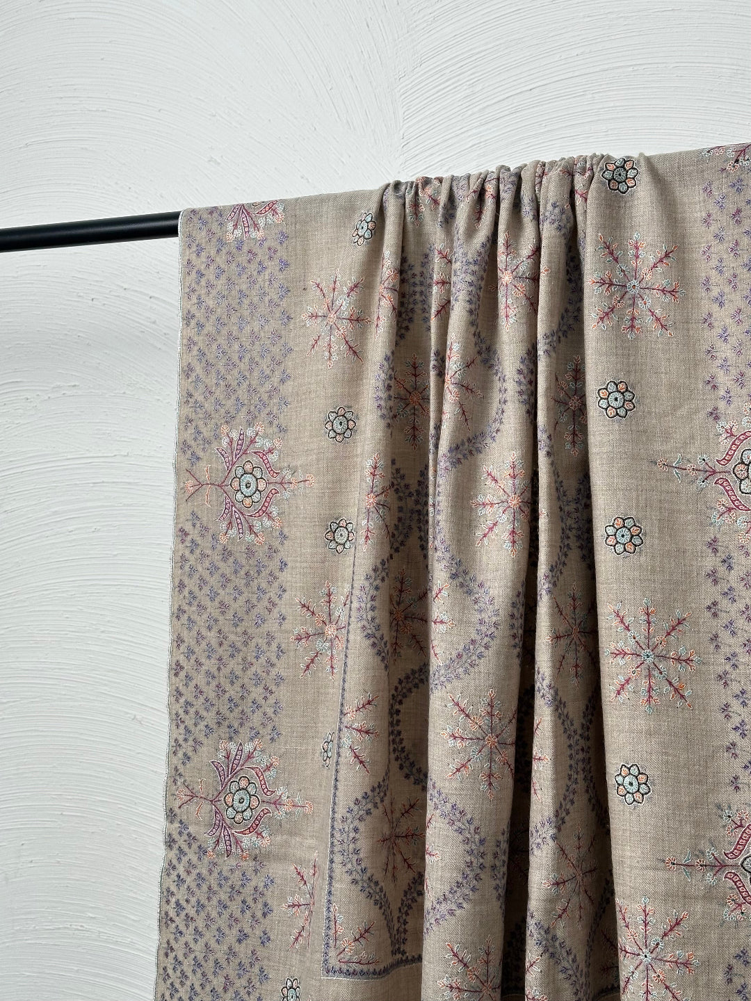 FINE DESIGNER HANDMADE BEIGE COLOUR PASHMINA SHAWL