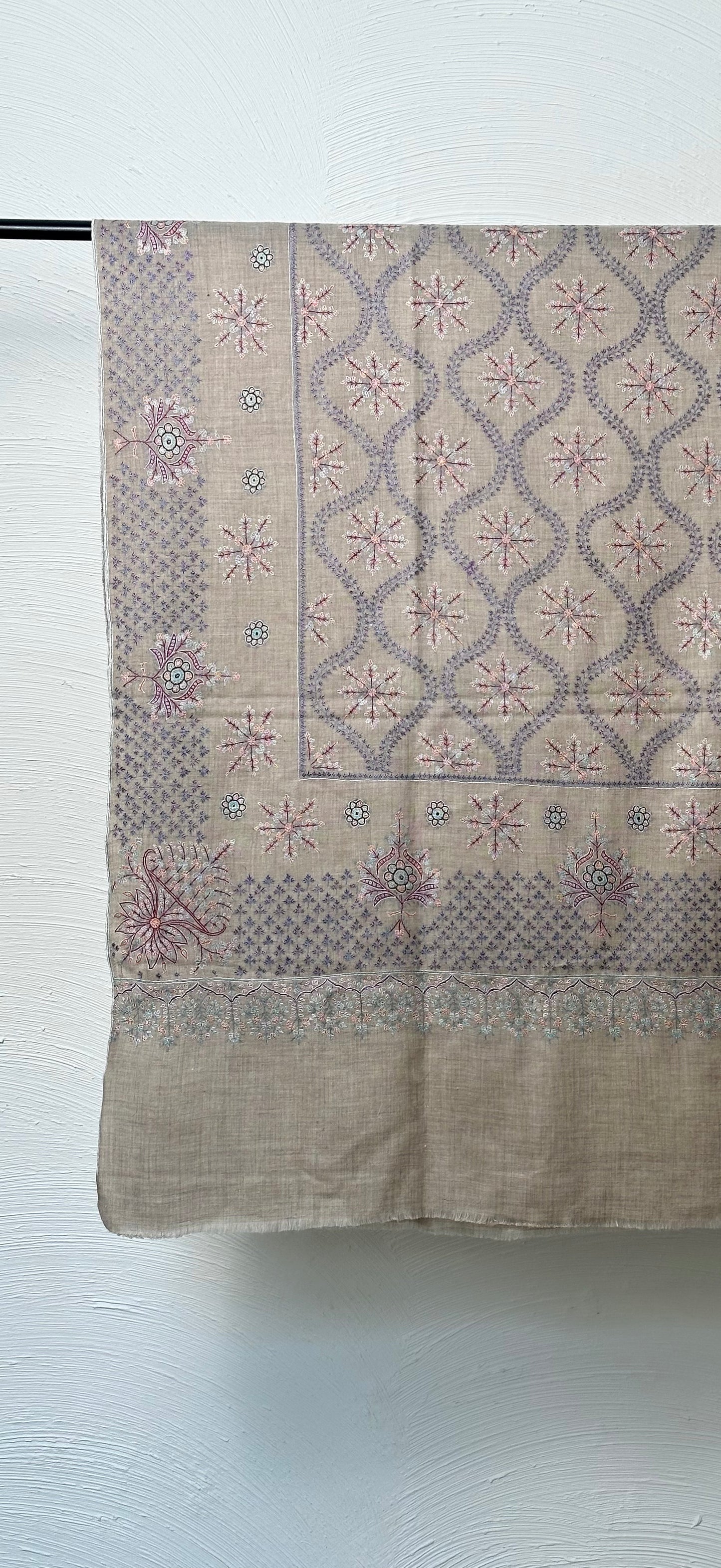 FINE DESIGNER HANDMADE BEIGE COLOUR PASHMINA SHAWL