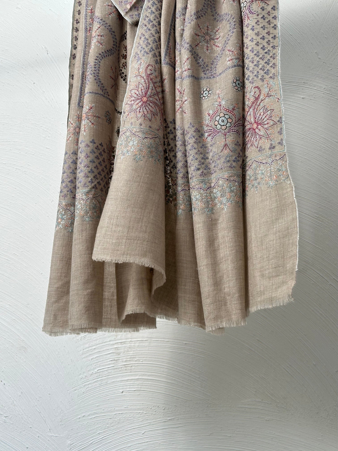 FINE DESIGNER HANDMADE BEIGE COLOUR PASHMINA SHAWL