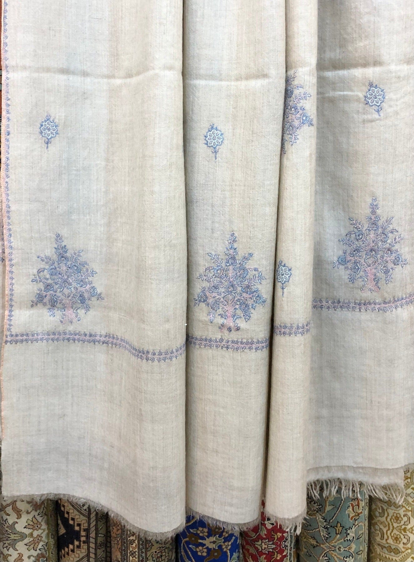 Ivory Sozni Pashmina Shawl ArtAsiaHandicrafts