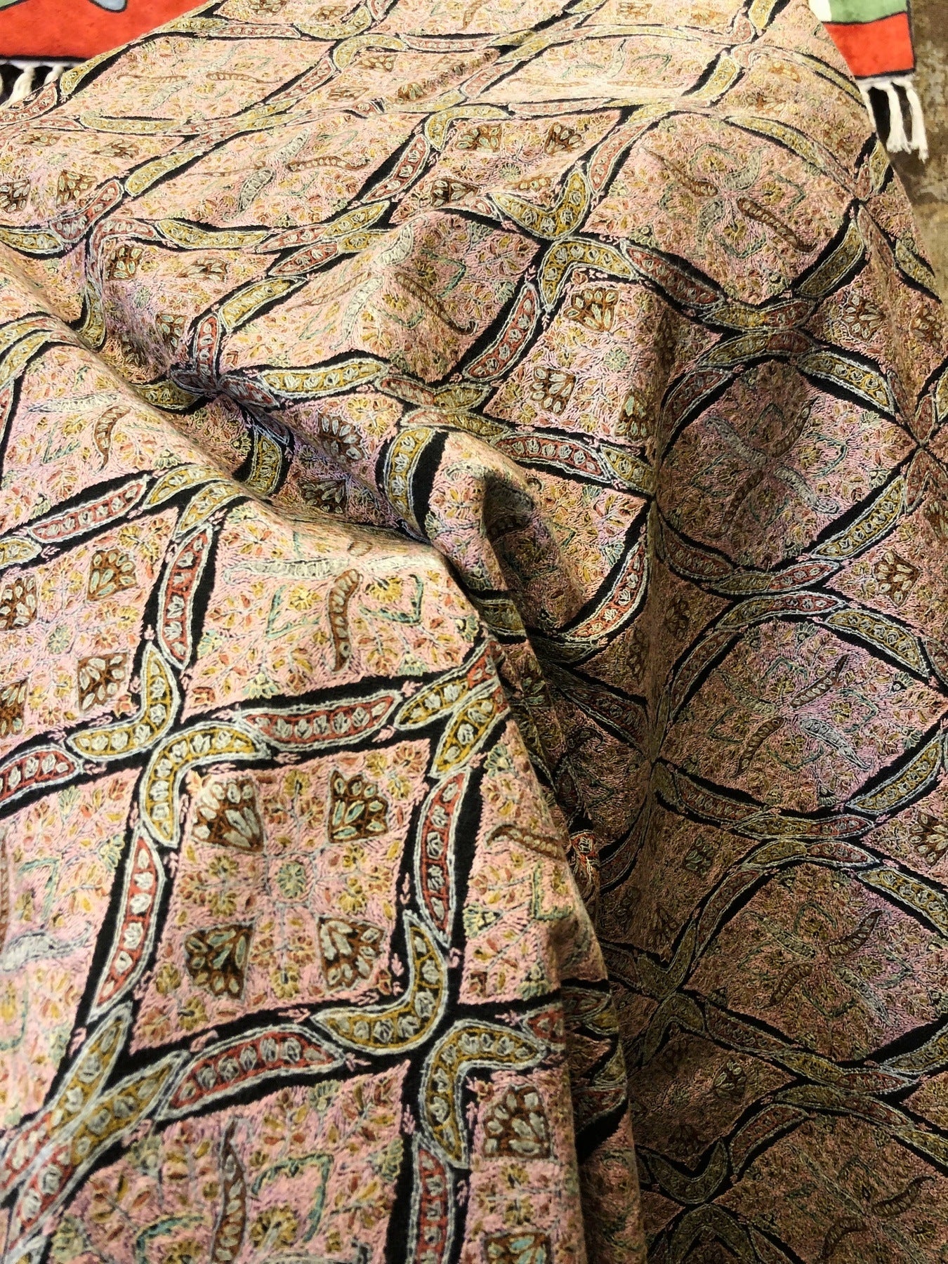 Black Sozni Pashmina Jamawar ArtAsiaHandicrafts