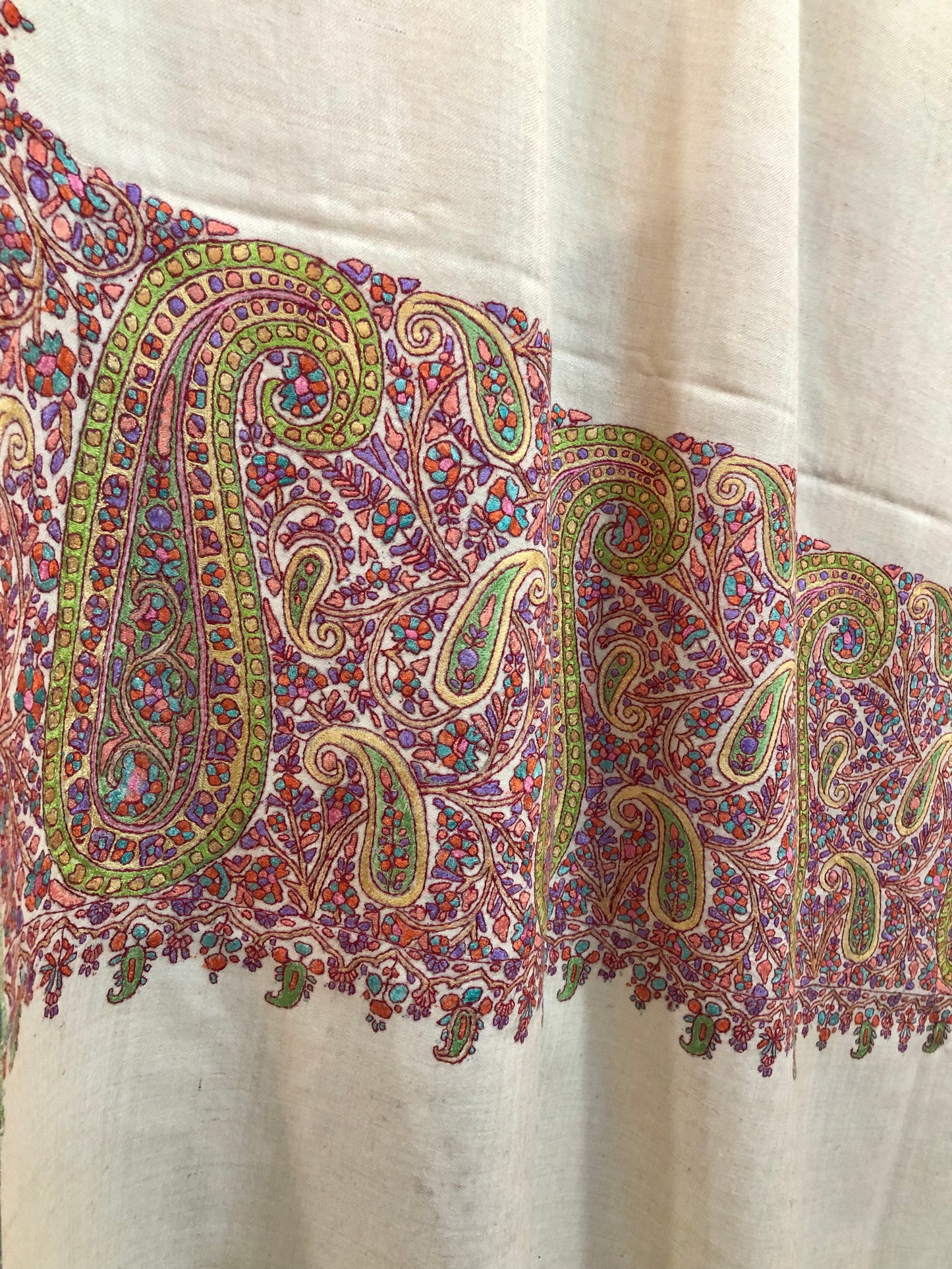 Ivory Palla Paper Mache Shawl ArtAsiaHandicrafts