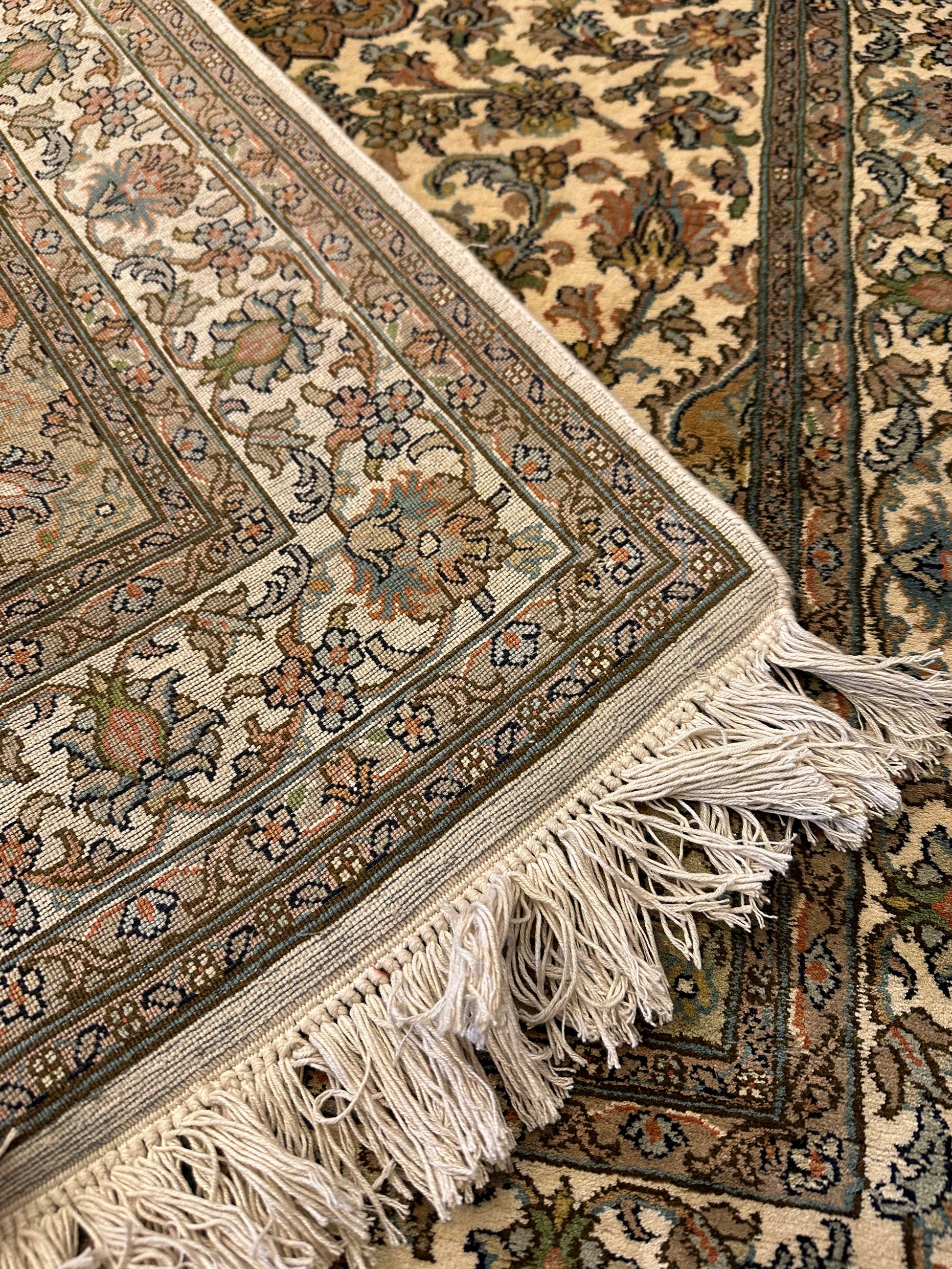 2.5x4 Ft Kashan Silk Carpet ArtAsiaHandicrafts