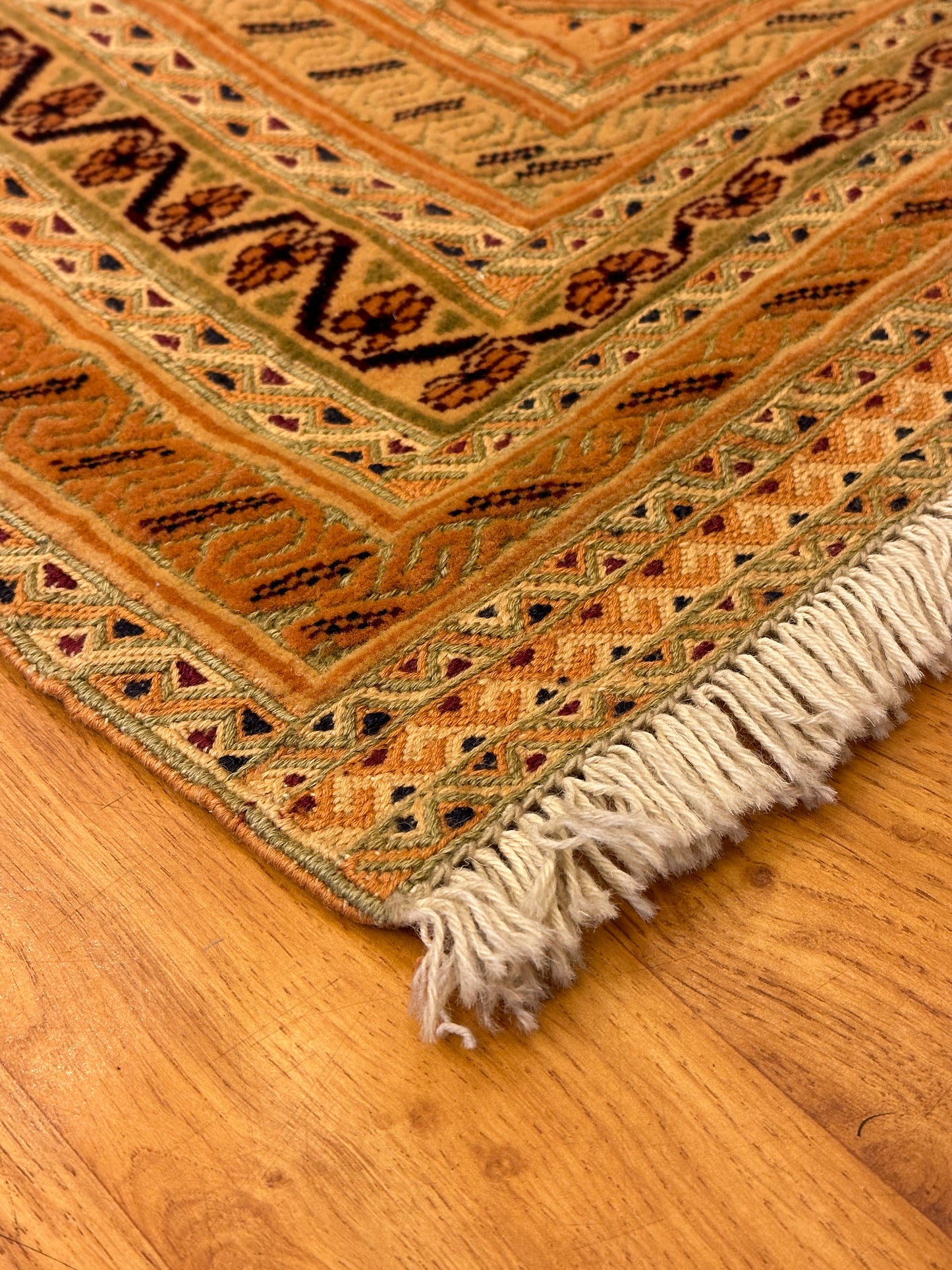 4x4 FT Mountain Wool Carpet ArtAsiaHandicrafts