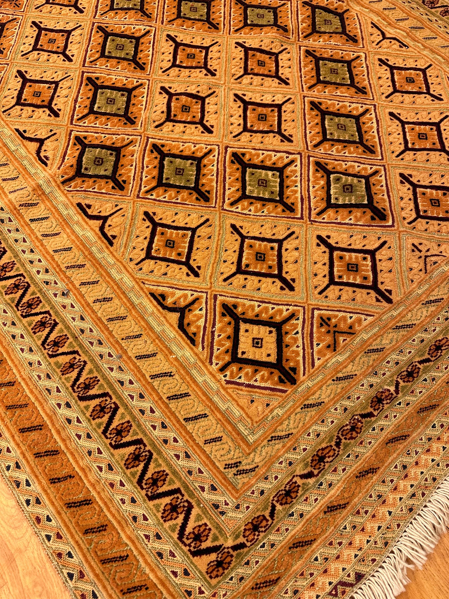 4x4 FT Mountain Wool Carpet ArtAsiaHandicrafts