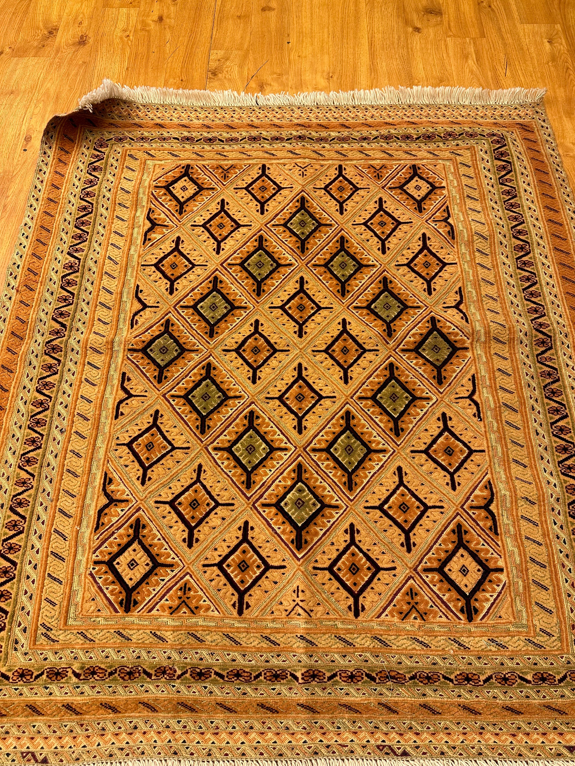 4x4 FT Mountain Wool Carpet ArtAsiaHandicrafts