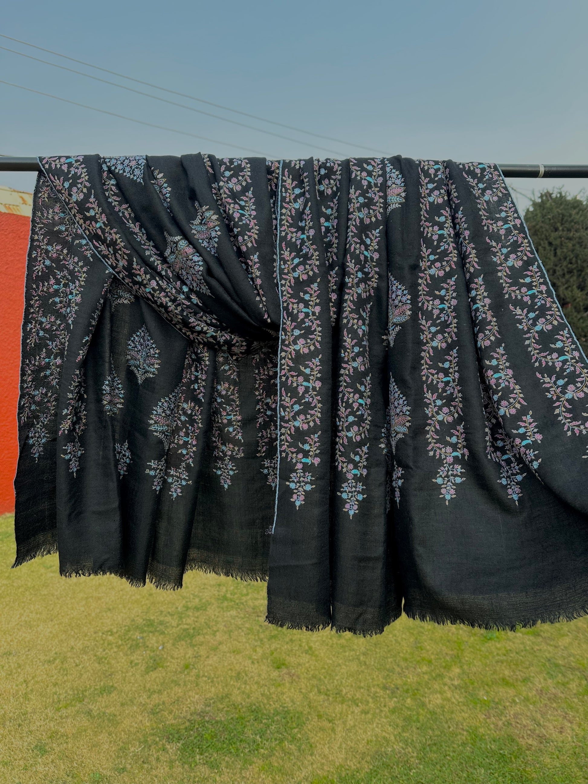 Black Botedar Sozni Pashmina Shawl ArtAsiaHandicrafts