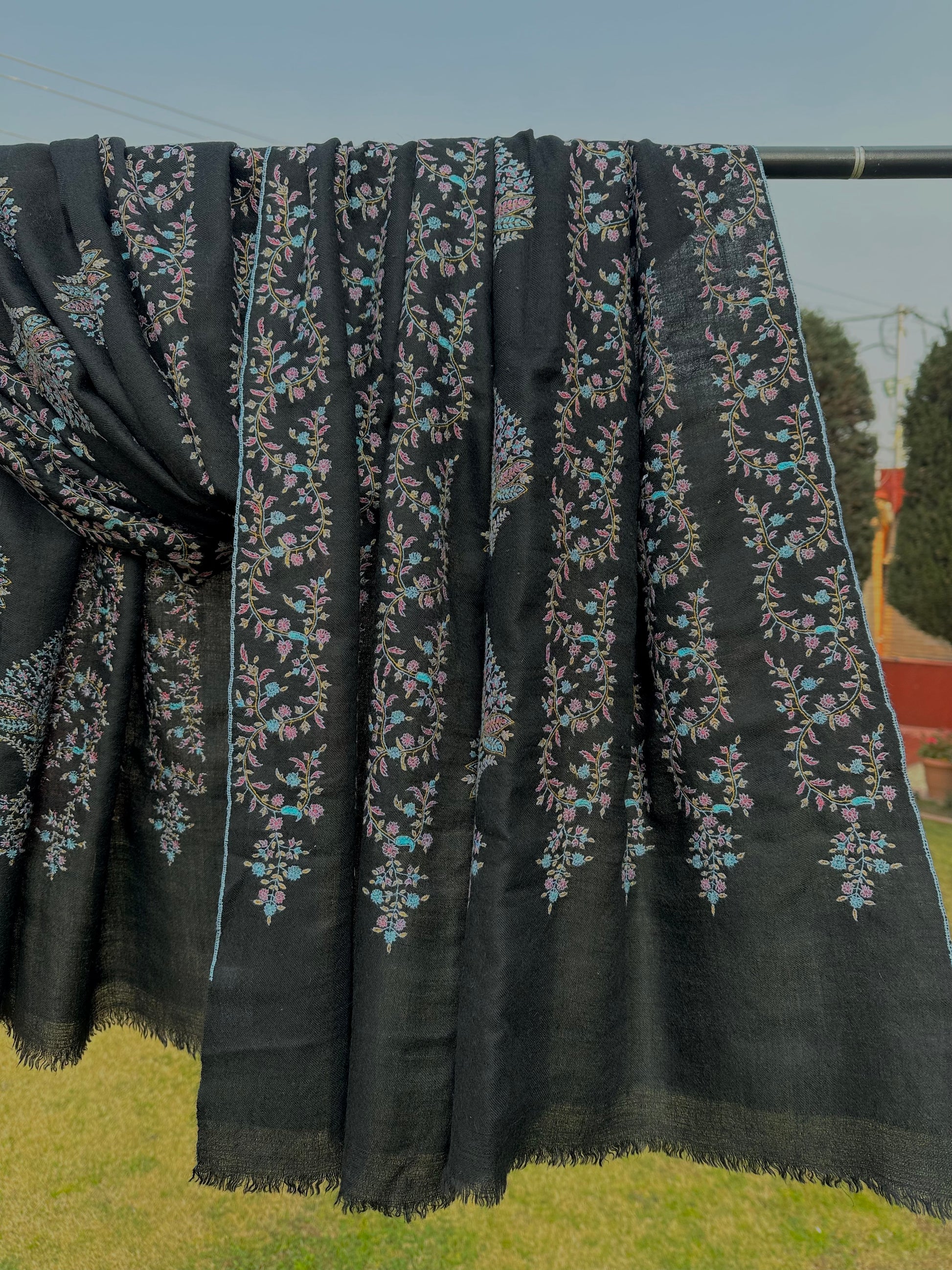 Black Botedar Sozni Pashmina Shawl ArtAsiaHandicrafts