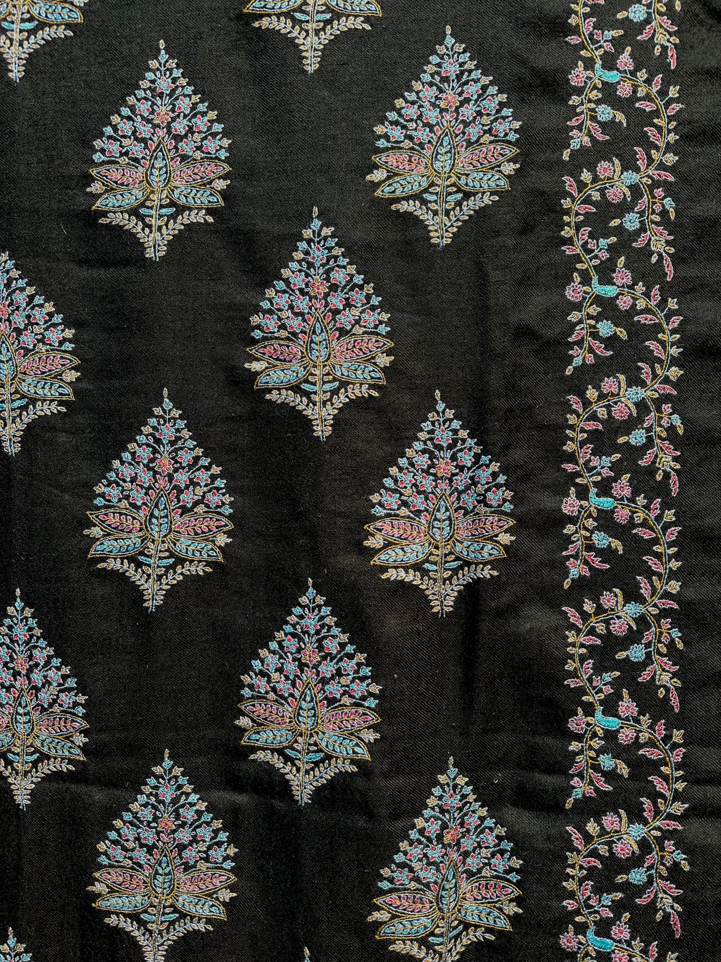 Black Botedar Sozni Pashmina Shawl ArtAsiaHandicrafts