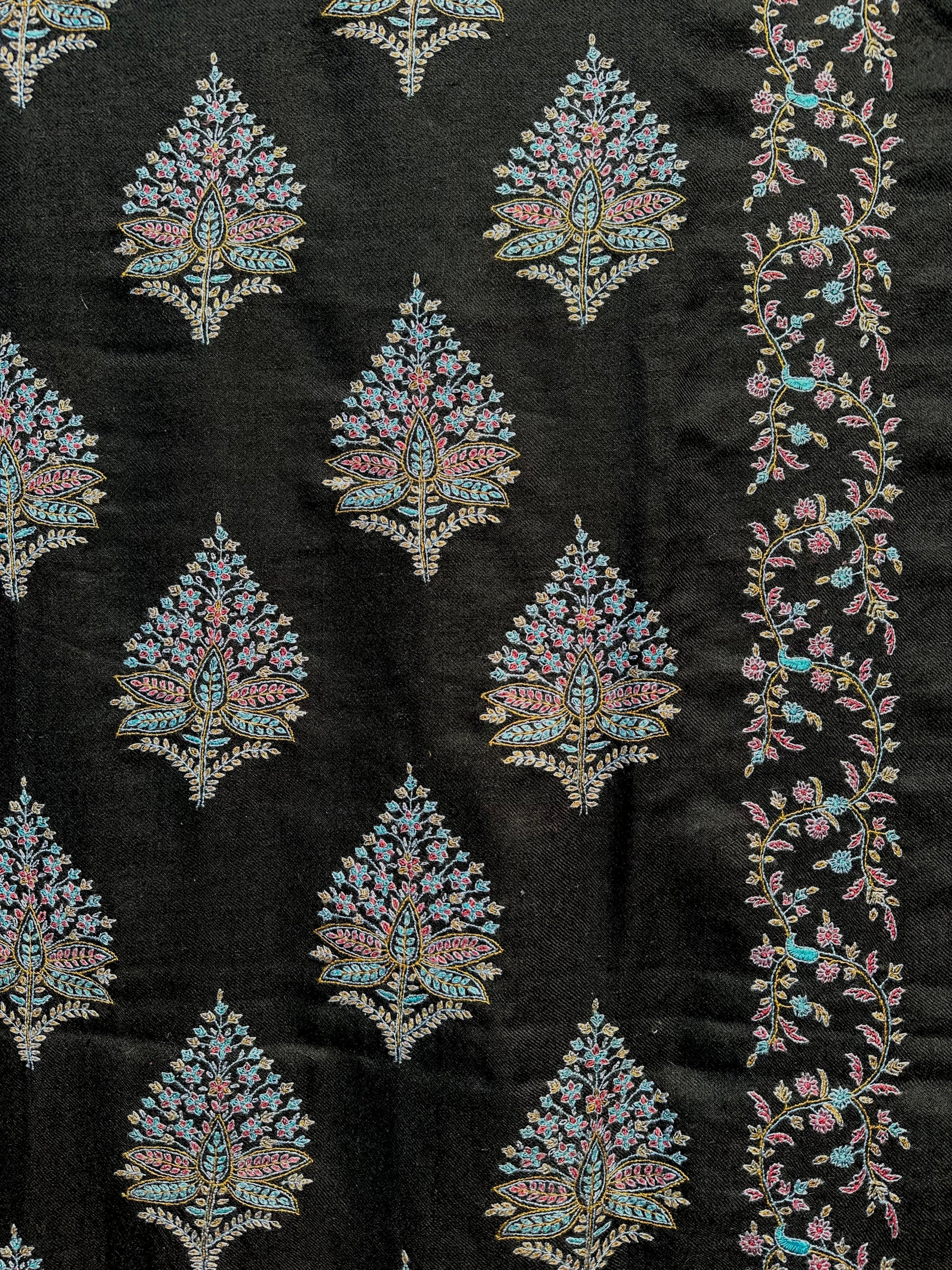 Black Botedar Sozni Pashmina Shawl ArtAsiaHandicrafts