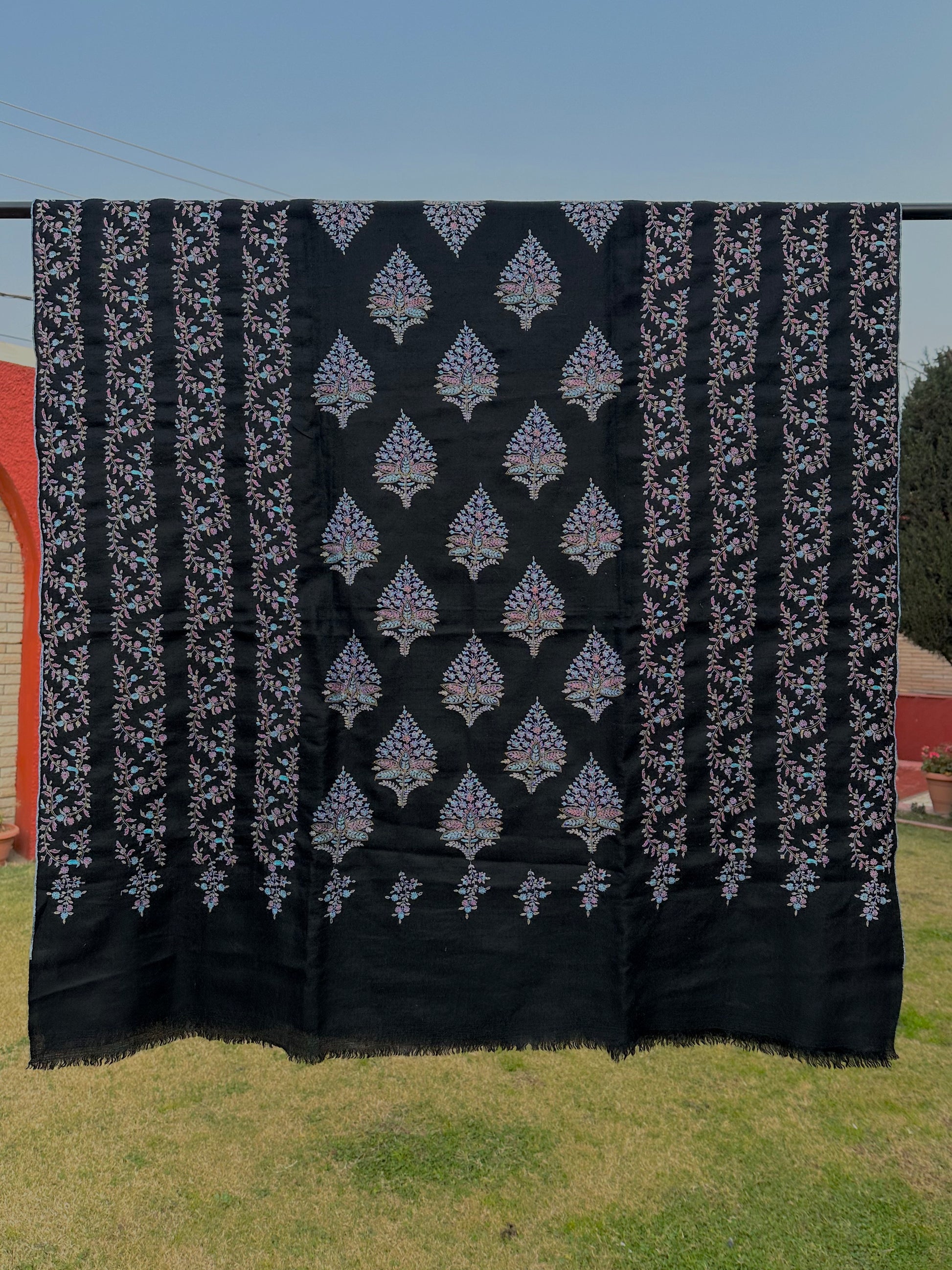 Black Botedar Sozni Pashmina Shawl ArtAsiaHandicrafts