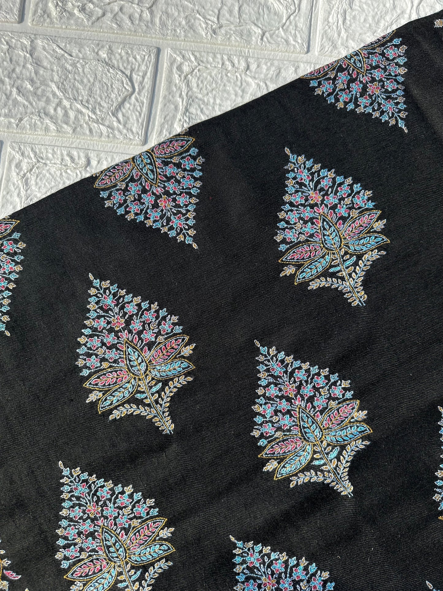 Black Botedar Sozni Pashmina Shawl ArtAsiaHandicrafts