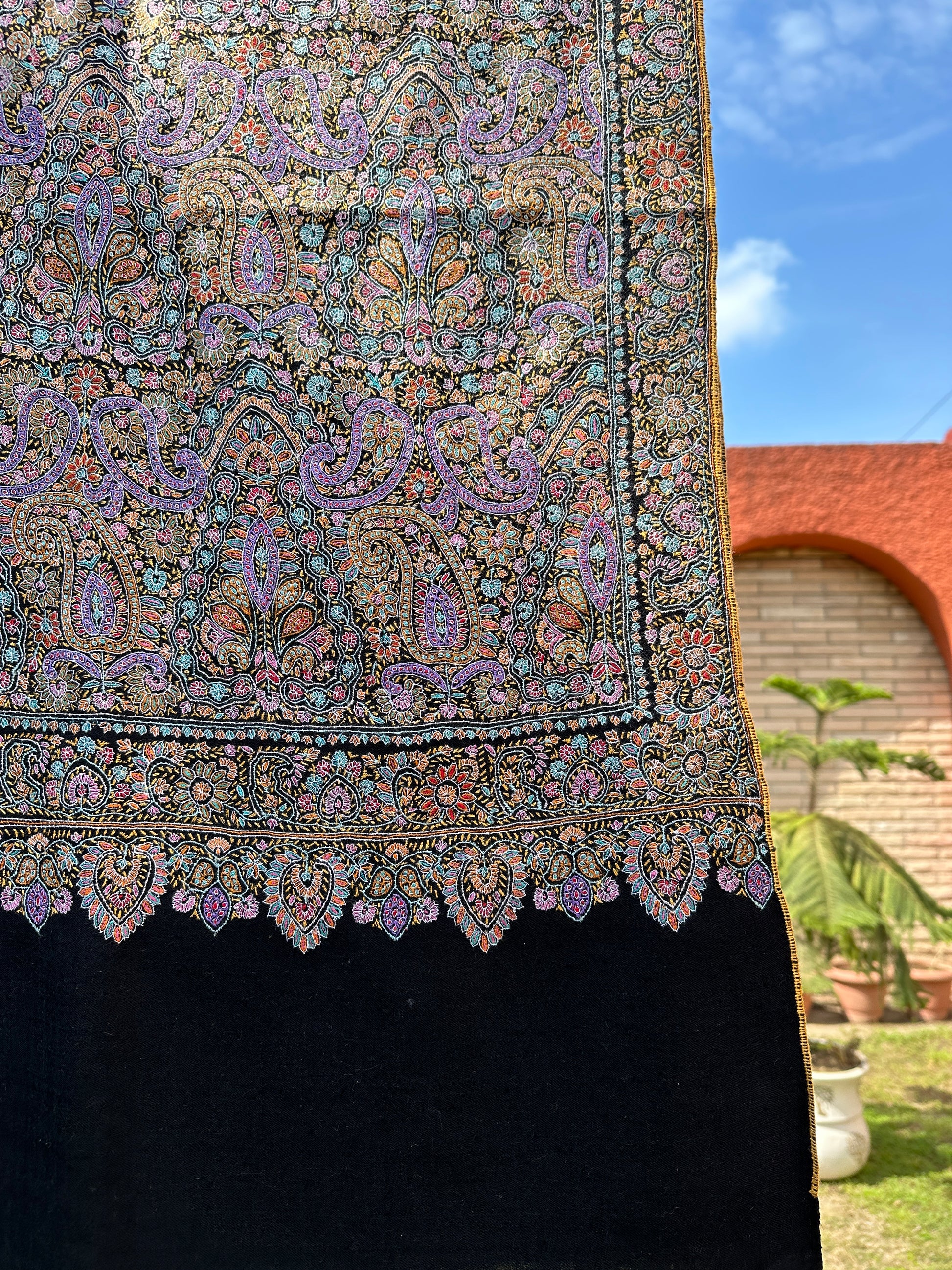 Black Sozni Pashmina Shawl ArtAsiaHandicrafts