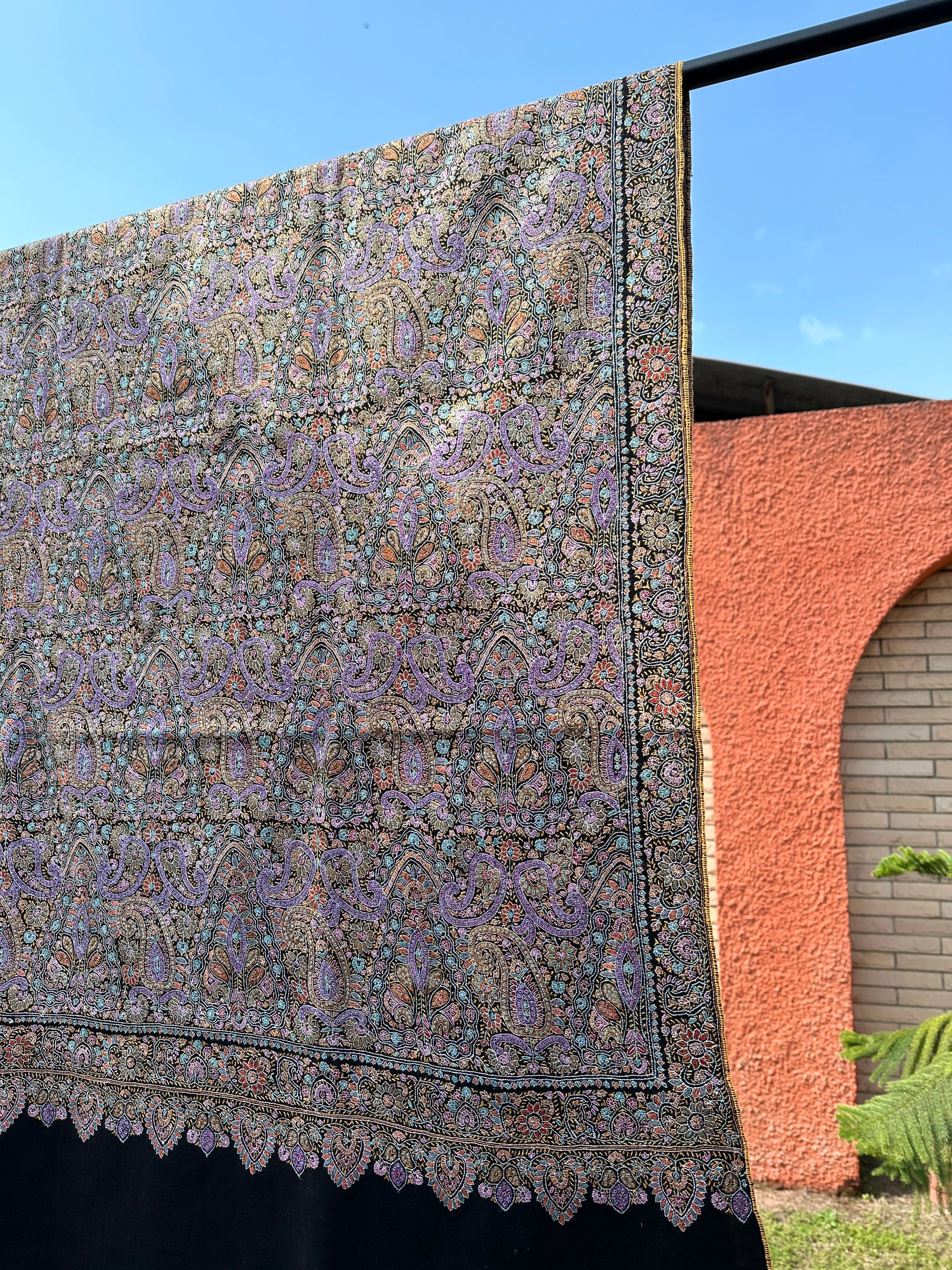 Black Sozni Pashmina Shawl ArtAsiaHandicrafts