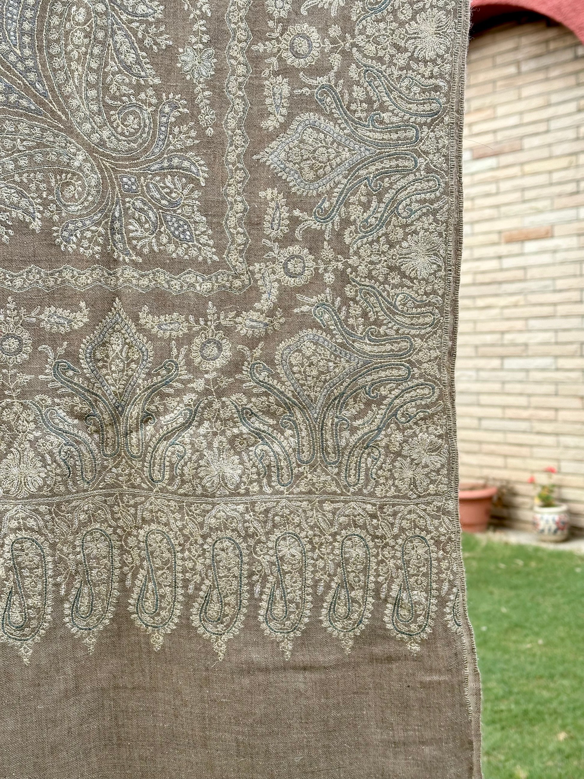 Grey Men's Sozni Pashmina Shawl ArtAsiaHandicrafts