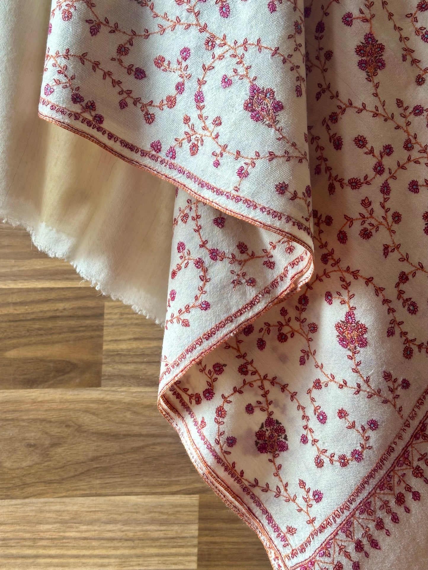 White Jaal Pashmina Shawl