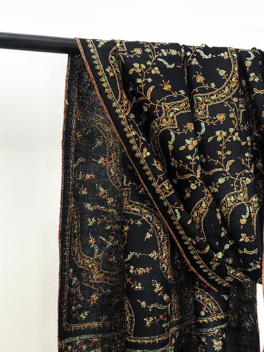 Black Dahaari Sozni Scarf