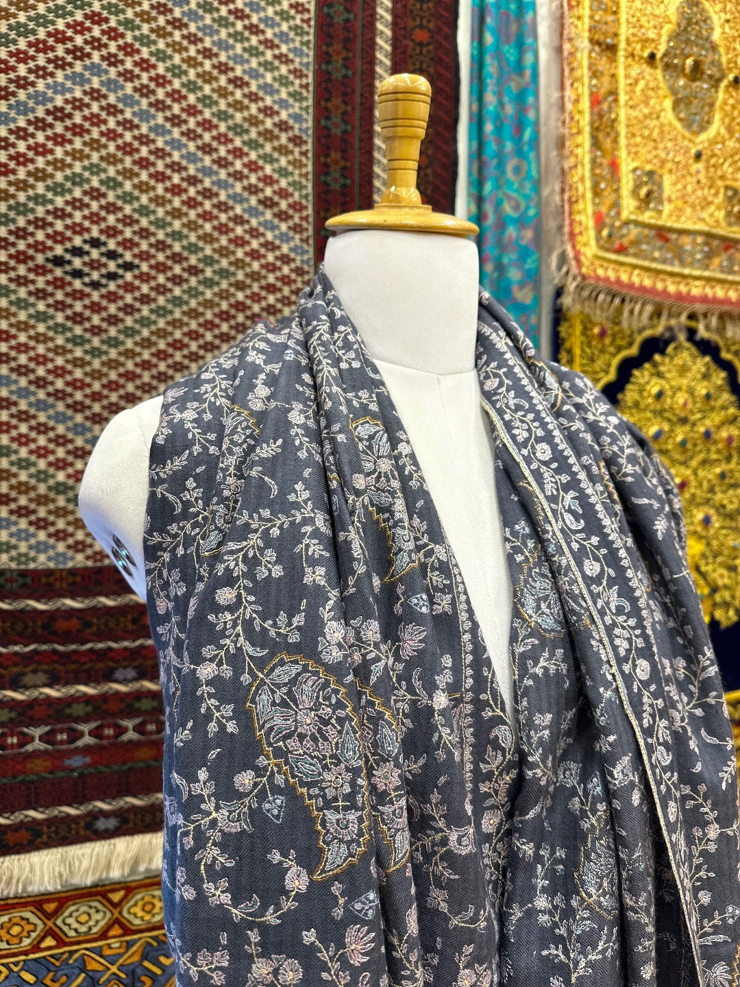Unique Design Pashmina Shawl