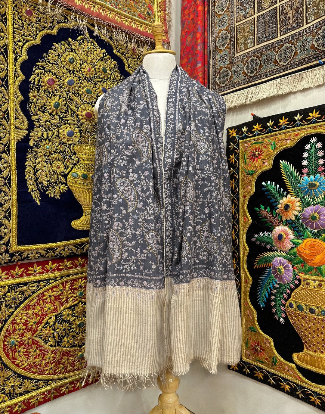 Kashmiri Shawl
