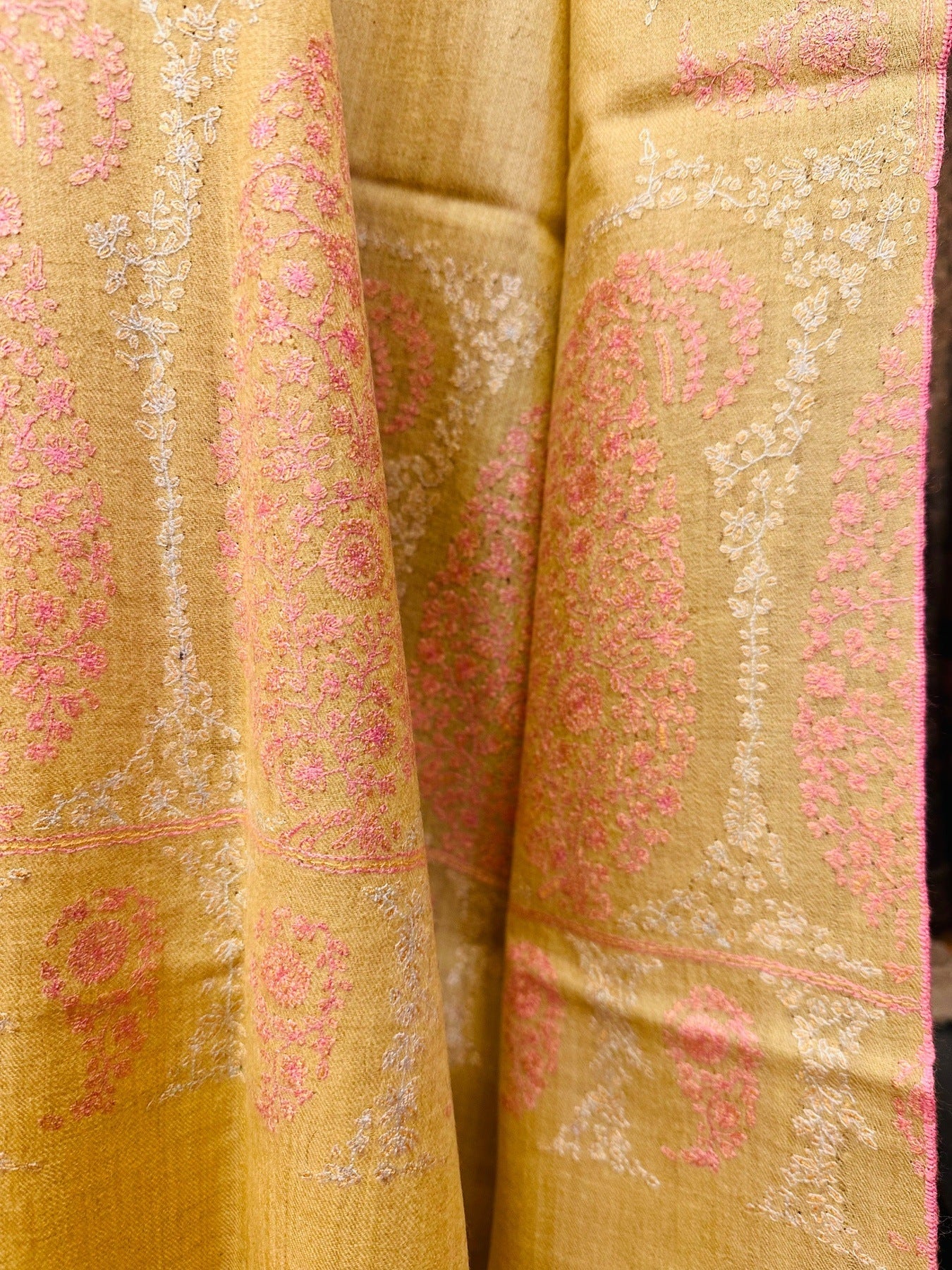 Jasmine Sozni Doardaar Shawl ArtAsiaHandicrafts