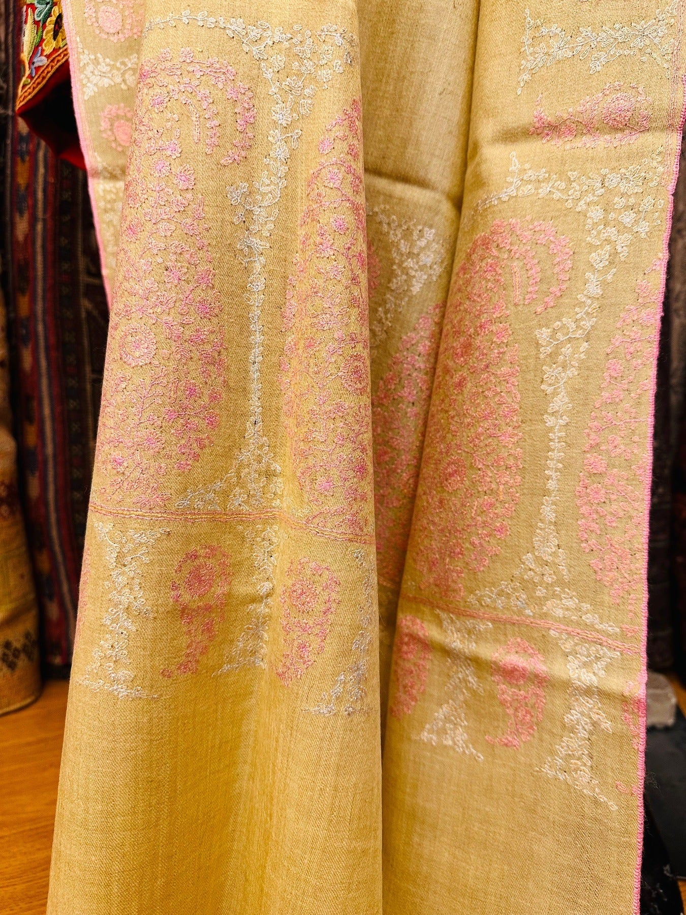 Jasmine Sozni Doardaar Shawl ArtAsiaHandicrafts