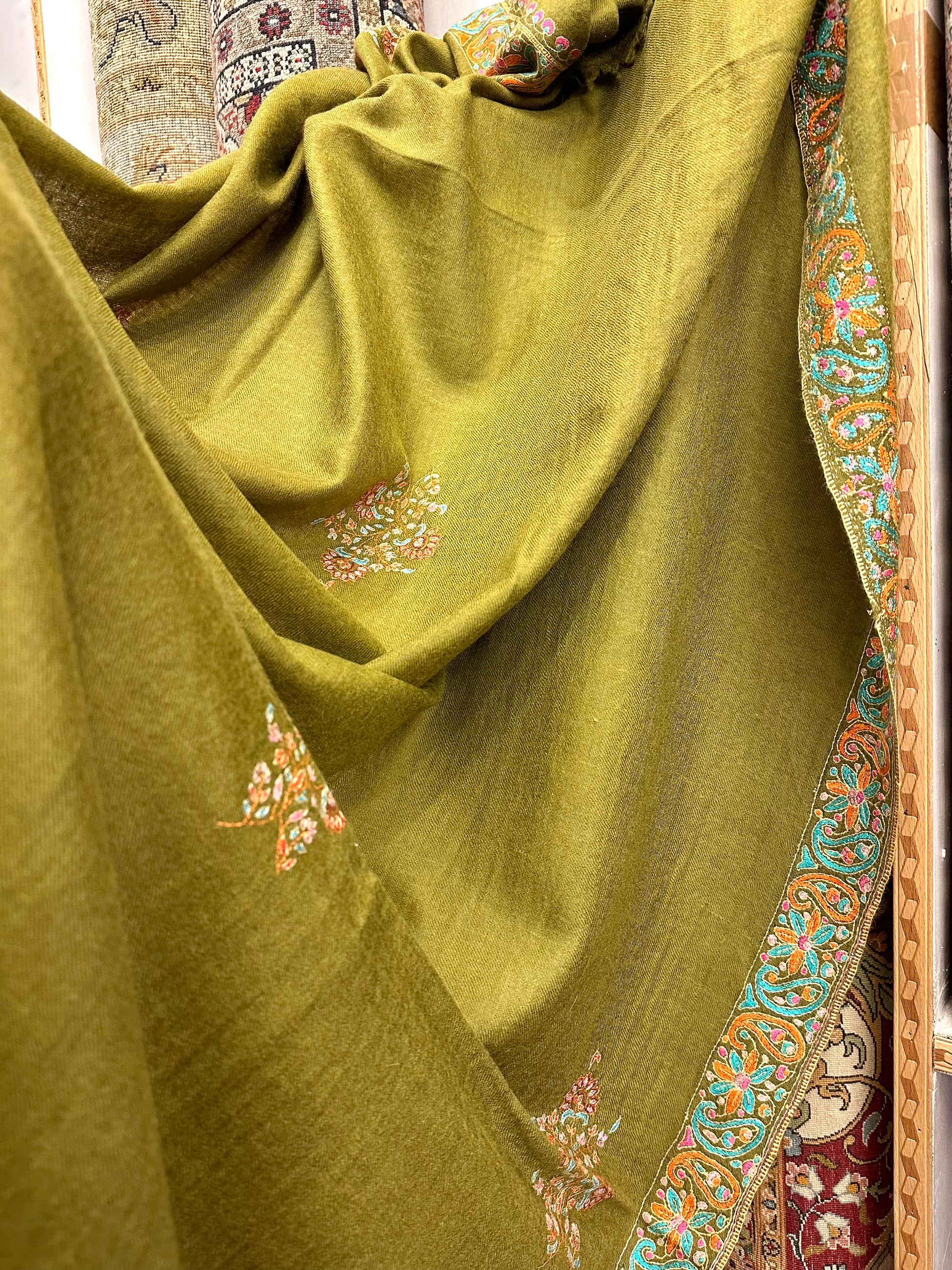 Olive Green Sozni Pashmina Shawl ArtAsiaHandicrafts