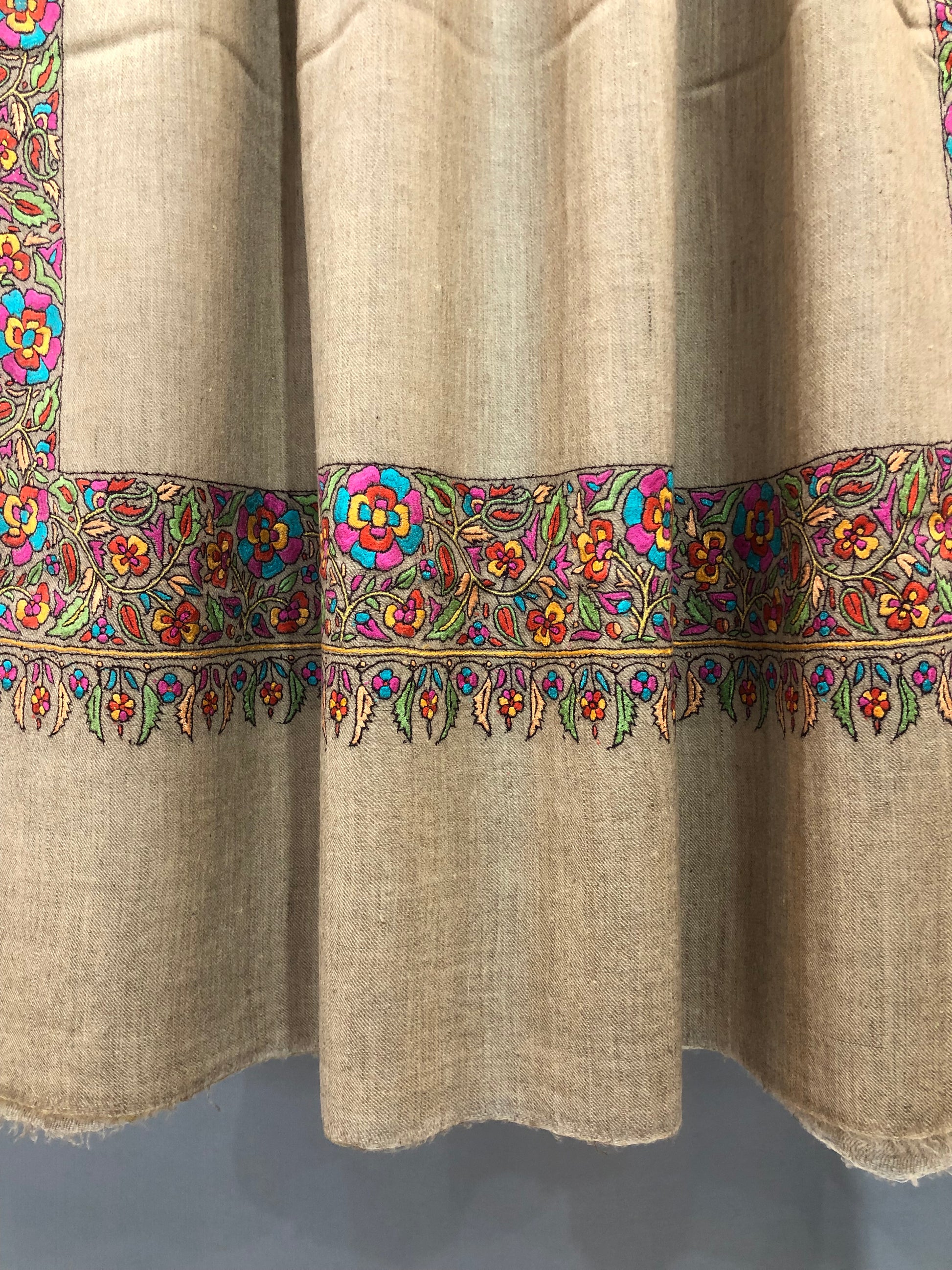 Natural Paper Mache Doardaar Shawl ArtAsiaHandicrafts